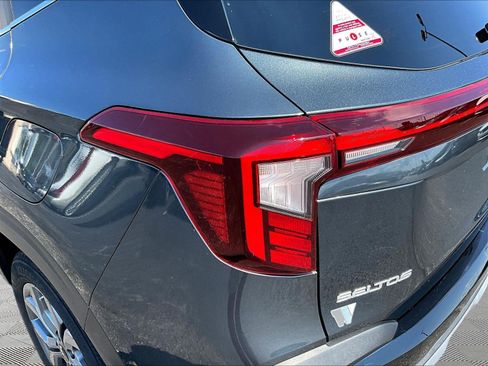 Used 2024 Kia Seltos S FWD image 23