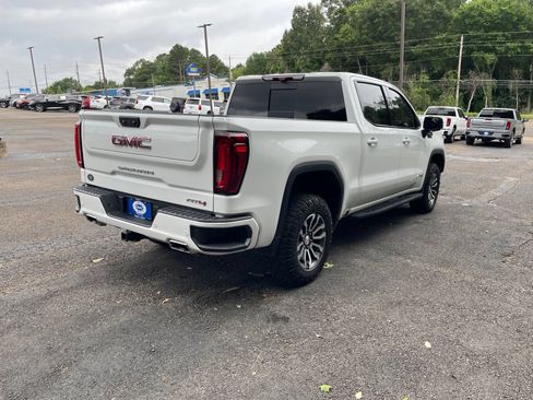 Used 2022 GMC Sierra 1500 AT4 w/ AT4 Premium Package AWD/4WD image 6
