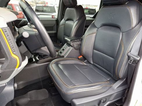 Used 2023 Ford Bronco Badlands w/ Sasquatch Package image 14