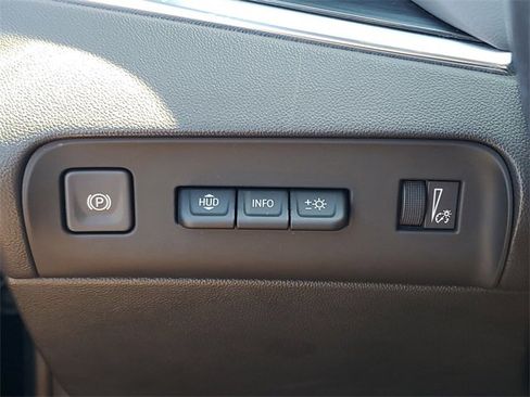 Used 2023 Buick Enclave Premium w/ Experience Buick Package image 21