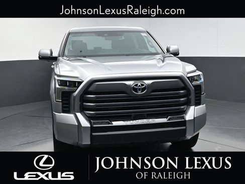 Used 2024 Toyota Tundra Limited AWD/4WD image 4