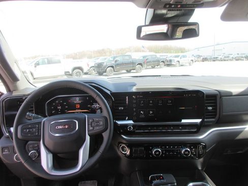 New 2026 GMC Sierra 1500 SLT image 14