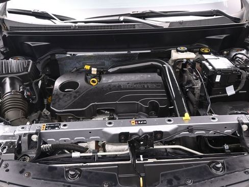 Used 2023 Chevrolet Equinox LS FWD image 16