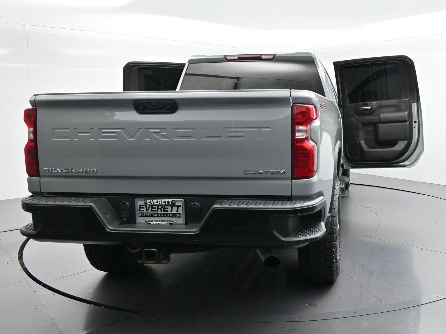 Used 2024 Chevrolet Silverado 2500 Custom w/ Custom Convenience Package AWD/4WD image 41