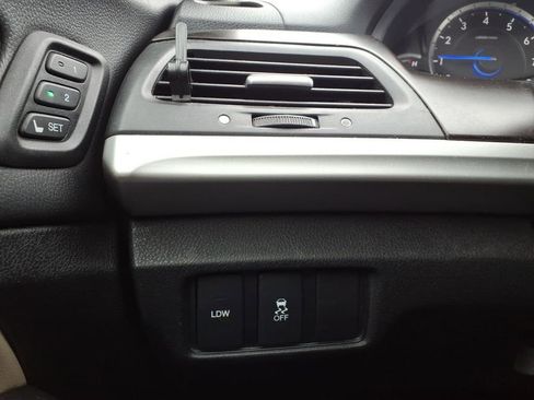 Used 2014 Honda Crosstour EX-L image 14