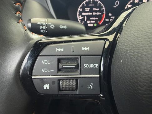 Used 2025 Honda HR-V Sport image 28