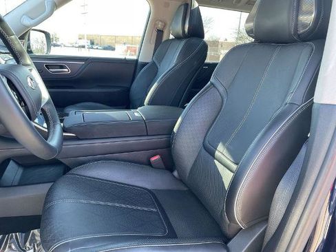 Certified 2025 INFINITI QX80 Sensory image 14