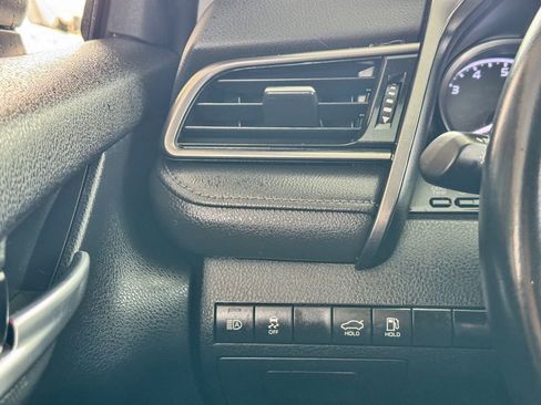 Used 2023 Toyota Camry SE image 27