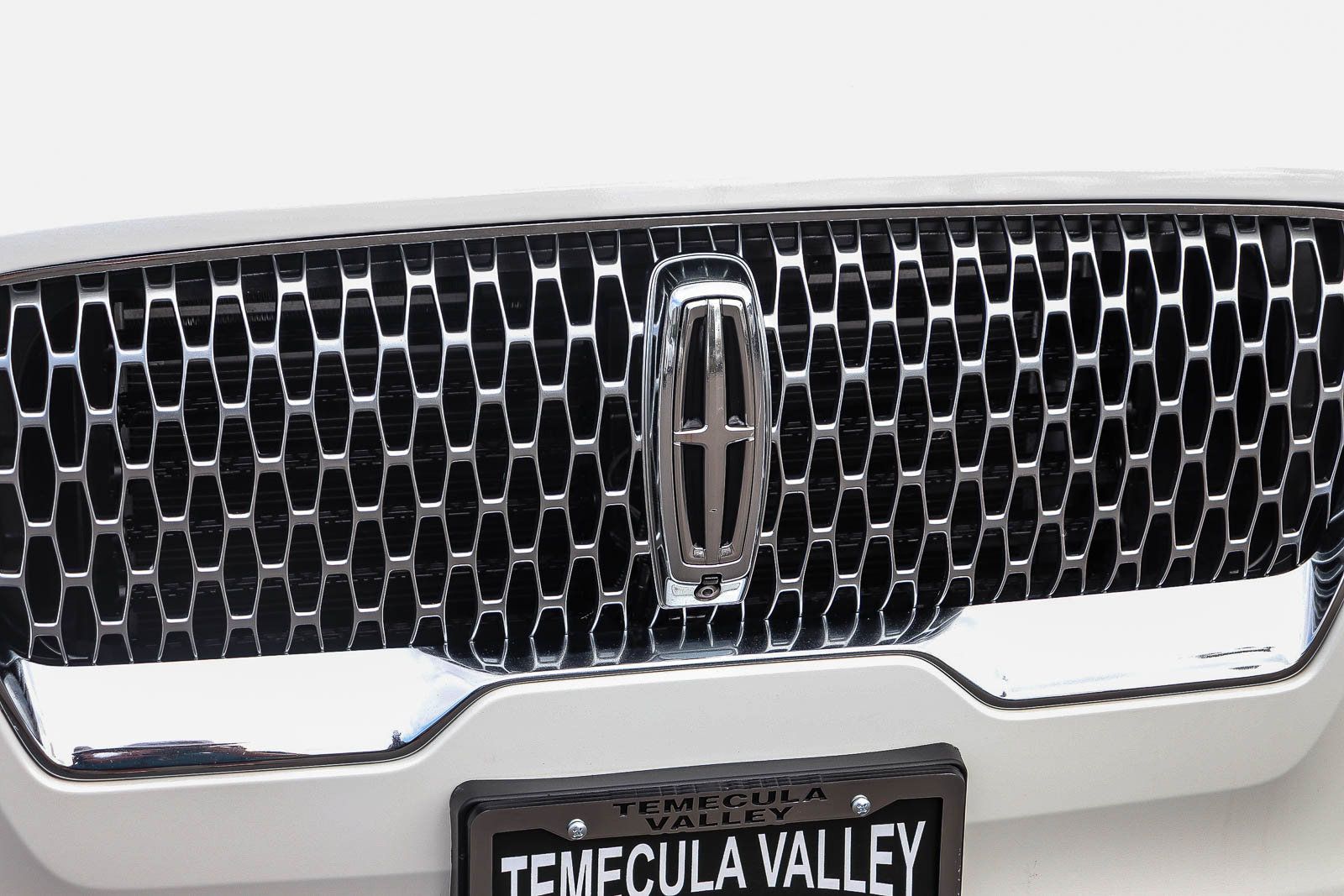 Used 2022 Lincoln Aviator Reserve w/ Equipment Group 201A AWD/4WD image 13