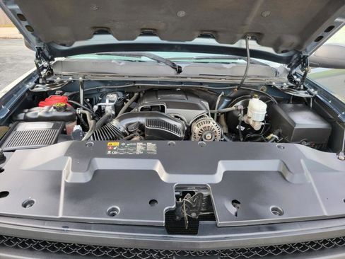 Used 2013 Chevrolet Silverado 1500 W/T AWD/4WD image 39