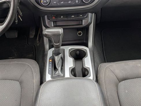 Used 2020 Chevrolet Colorado LT w/ LT Convenience Package image 15