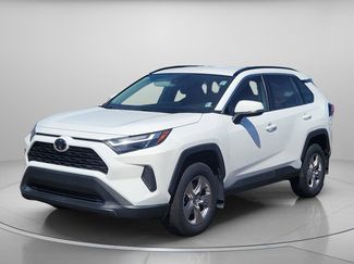 Used 2022 Toyota RAV4 XLE video 2
