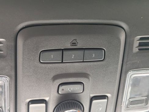 Used 2022 GMC Yukon Denali image 26