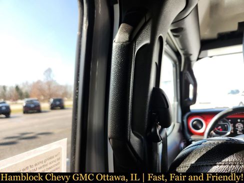 Used 2021 Jeep Wrangler Unlimited Rubicon image 32