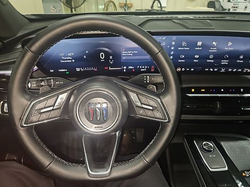 Used 2025 Buick Enclave Sport Touring image 13