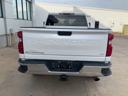 Used 2022 Chevrolet Silverado 2500 LT image 37