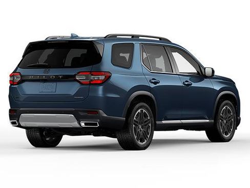 New 2026 Honda Pilot Touring image 2
