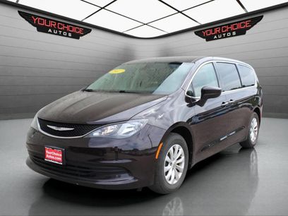 Used 2017 Chrysler Pacifica Touring w/ Tire & Wheel Group