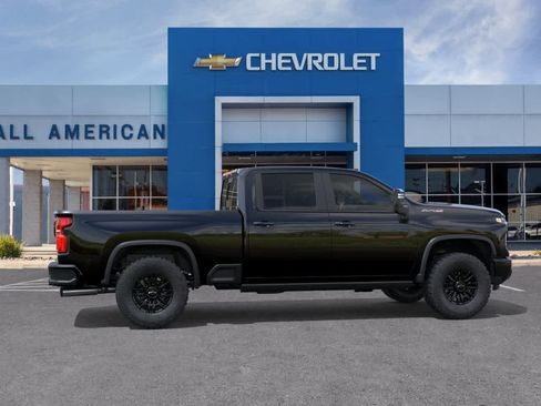 New 2026 Chevrolet Silverado 2500 ZR2 w/ LPO, Dark Essentials Package AWD/4WD image 6