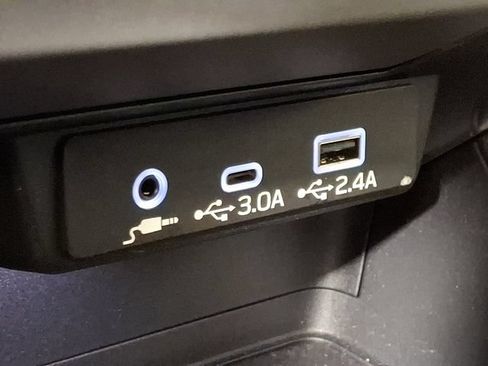 Certified 2024 Subaru Crosstrek 2.0i Premium AWD/4WD image 22