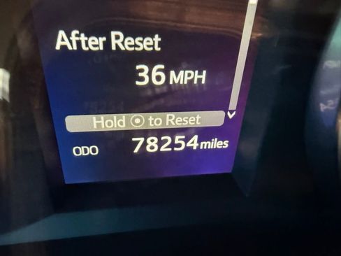 Used 2019 Toyota Highlander LE image 10