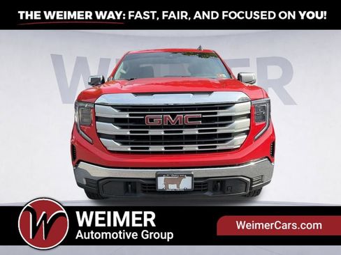 Used 2023 GMC Sierra 1500 SLE AWD/4WD image 2