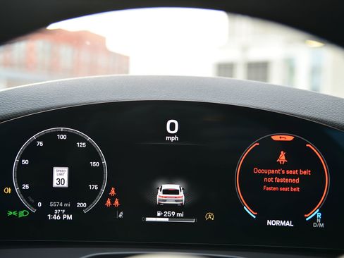 Certified 2024 Porsche Panamera 4 image 17