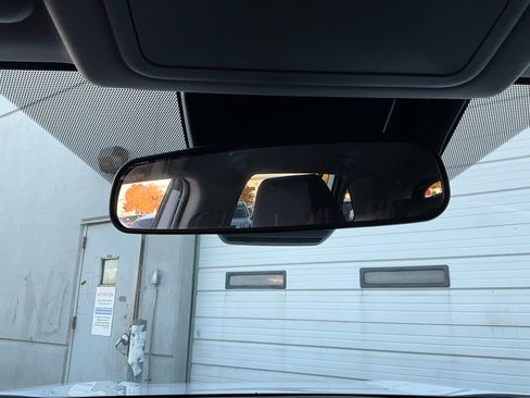 Used 2025 Toyota RAV4 XLE image 18