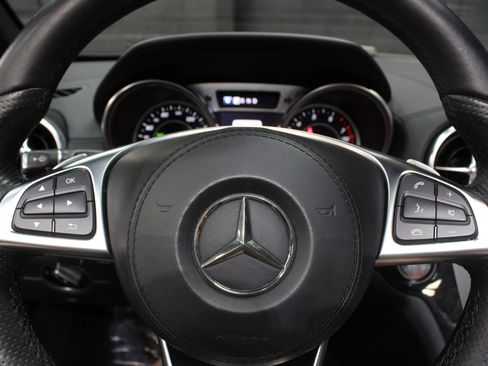 Used 2017 Mercedes-Benz SL 550 image 52