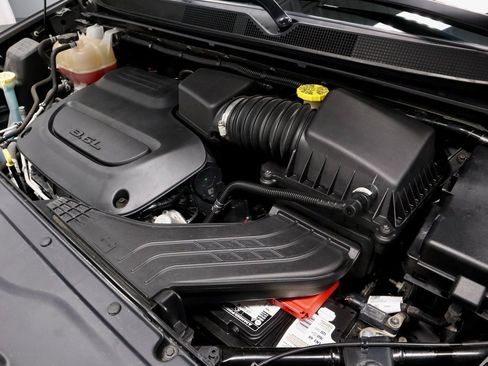 Used 2020 Chrysler Pacifica Touring-L w/ Advanced Safetytec Group image 16