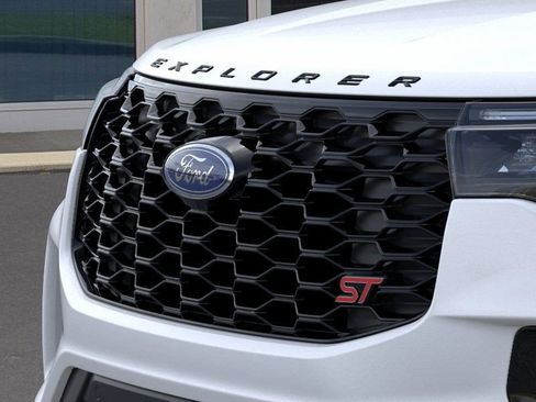 New 2026 Ford Explorer ST image 18