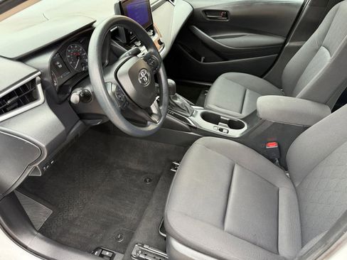 Used 2024 Toyota Corolla LE image 10