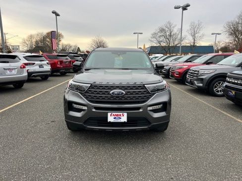 Certified 2022 Ford Explorer XLT w/ Equipment Group 202A image 2