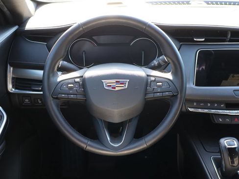 Used 2019 Cadillac XT4 Premium Luxury w/ Cold Weather Package AWD/4WD image 18