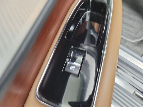 Used 2023 Lincoln Navigator L Reserve image 12