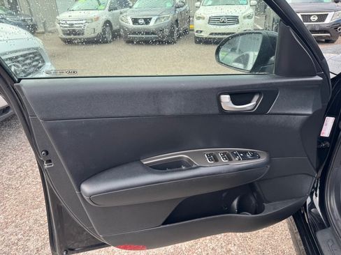 Used 2019 Kia Optima S w/ S Panoramic Sunroof Package FWD image 13