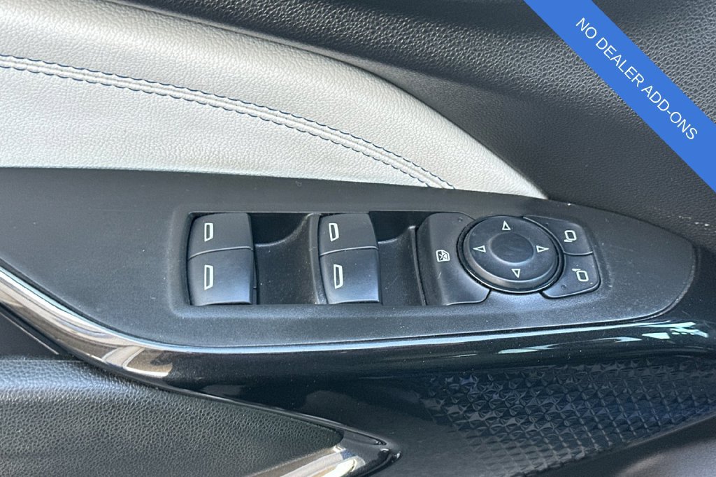 Used 2024 Chevrolet Trax LT w/ Driver Confidence Package FWD image 12