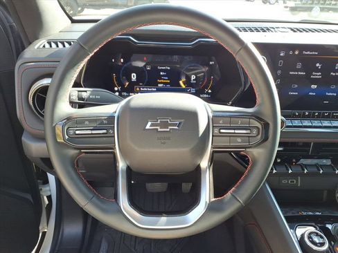 Used 2024 Chevrolet Colorado Z71 w/ Z71 Convenience Package 2 image 19