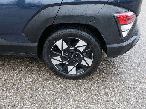 Used 2024 Hyundai Kona SEL image 12