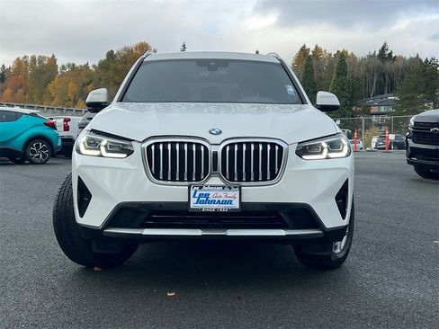 Used 2023 BMW X3 xDrive30i image 2