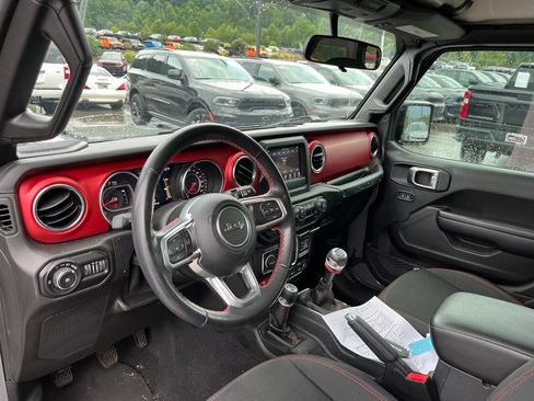 Used 2021 Jeep Wrangler Unlimited Rubicon AWD/4WD image 6