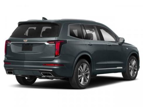 Used 2022 Cadillac XT6 Premium Luxury image 2