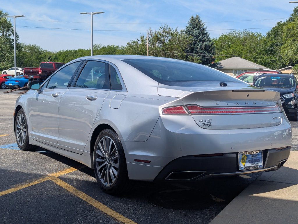 Used 2017 Lincoln MKZ Select w/ Select Plus Package AWD/4WD image 5