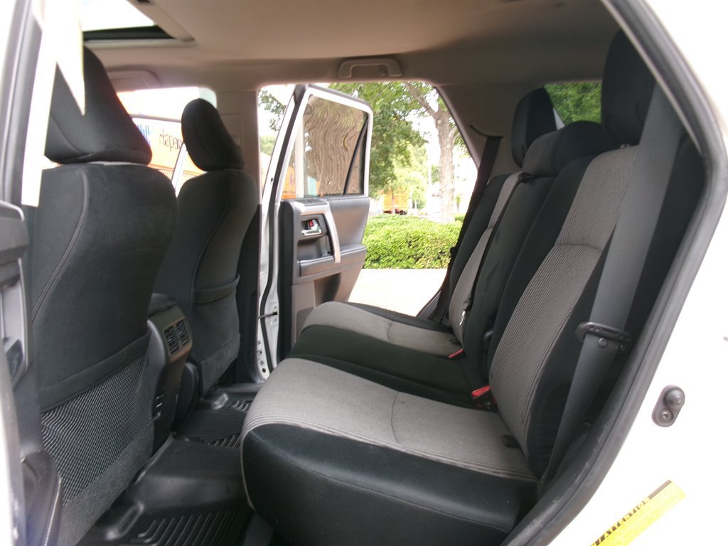 Used 2016 Toyota 4Runner SR5 RWD image 37