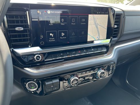 New 2026 GMC Sierra 1500 Elevation image 30