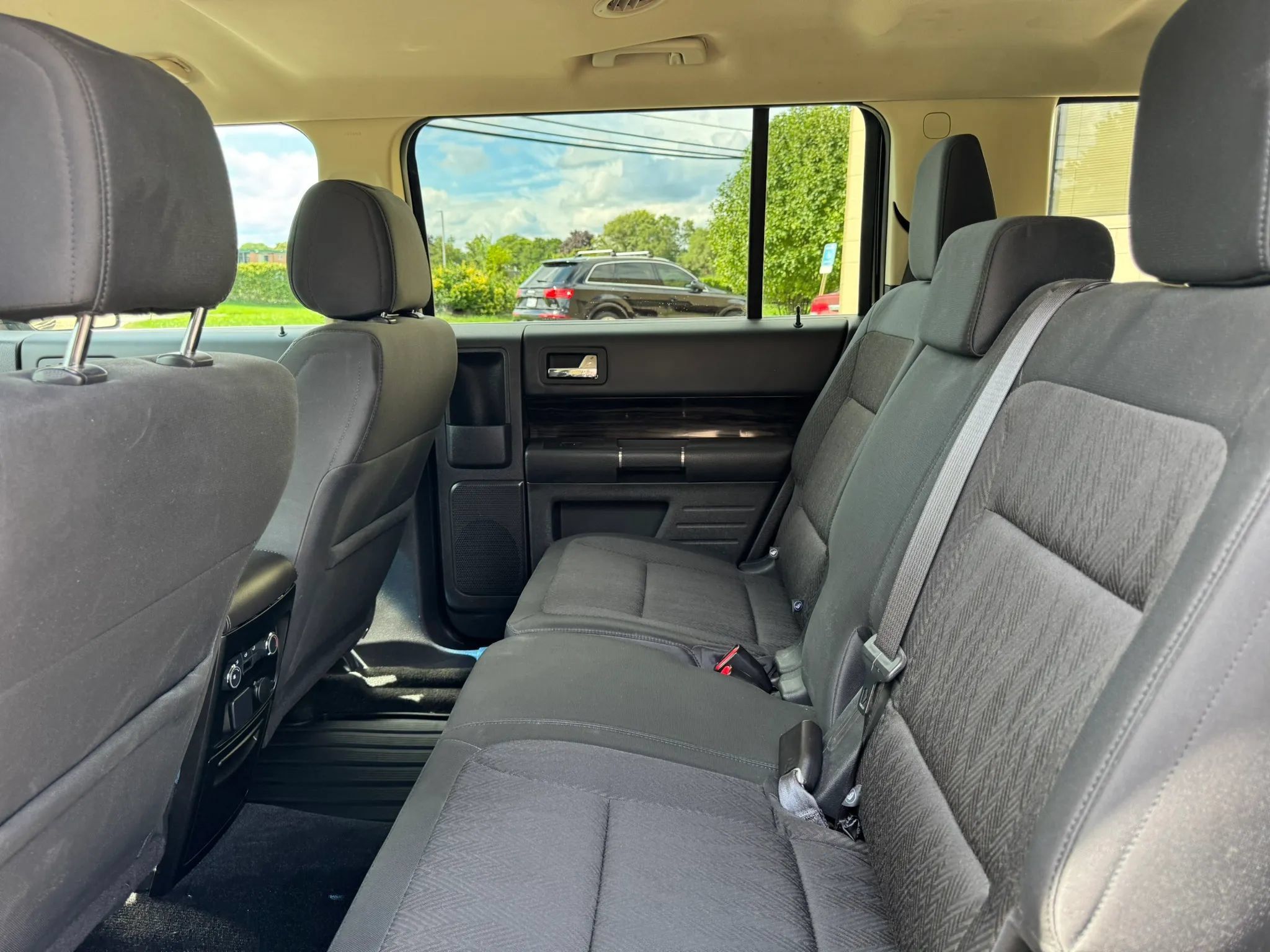 Used 2014 Ford Flex SEL FWD image 34