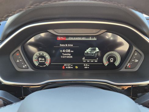 Used 2023 Audi Q3 2.0T Premium Plus w/ Premium Plus Package image 32