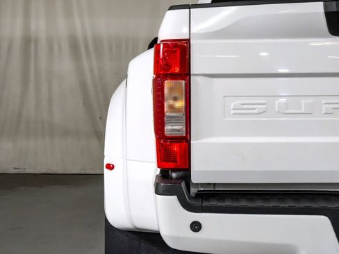 Used 2021 Ford F350 Lariat w/ Lariat Value Package image 39