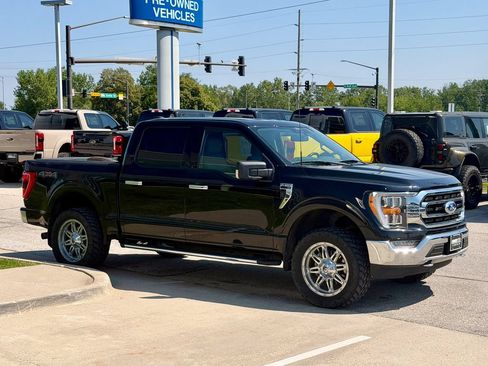 Used 2021 Ford F150 XLT w/ Equipment Group 302A High AWD/4WD image 7