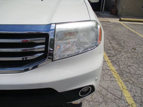 Used 2014 Honda Pilot Touring image 24
